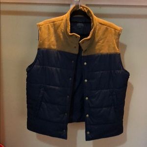 J crew outdoor vest size large